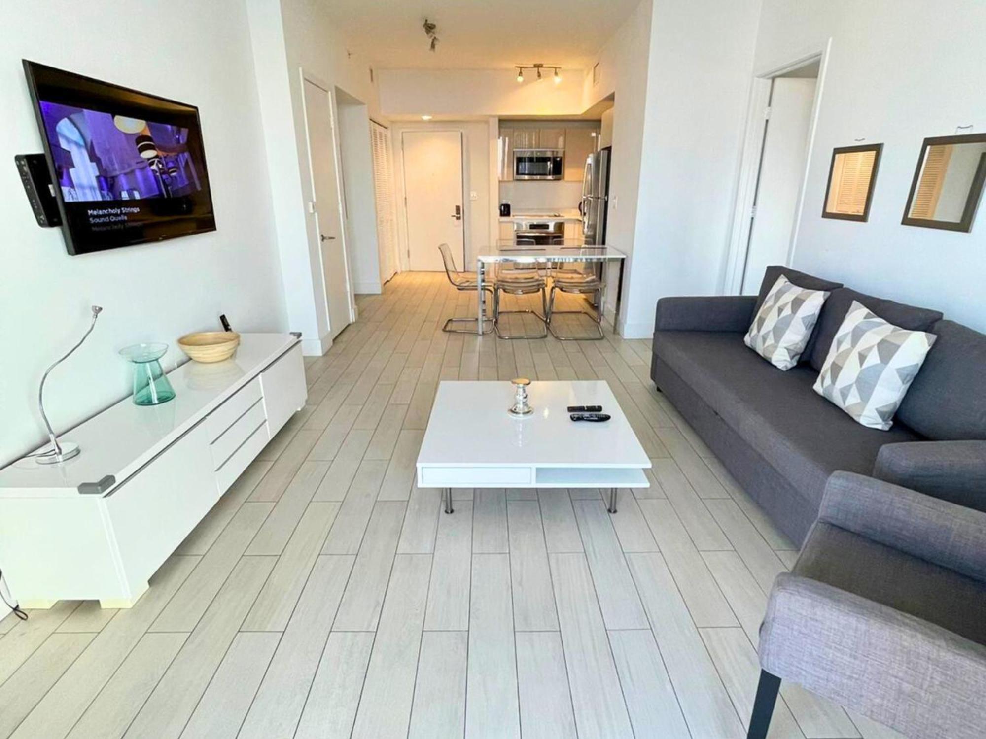 Mvr Apartments At Beachwalk Resort Plaja Hallandale Exterior foto