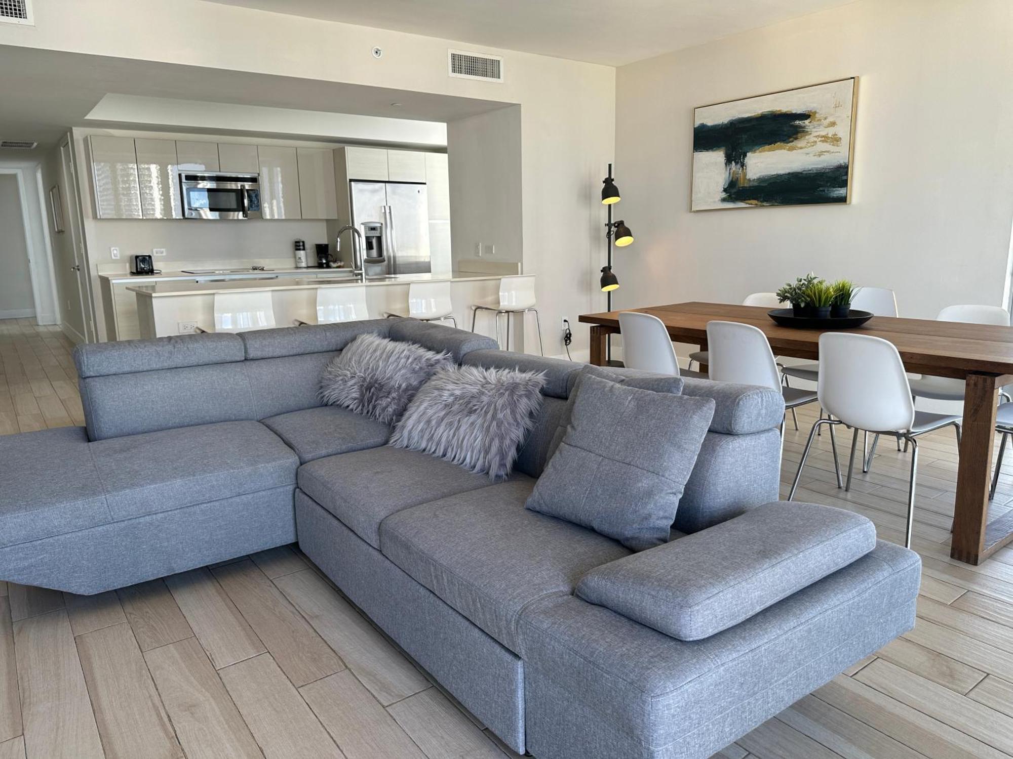Mvr Apartments At Beachwalk Resort Plaja Hallandale Exterior foto